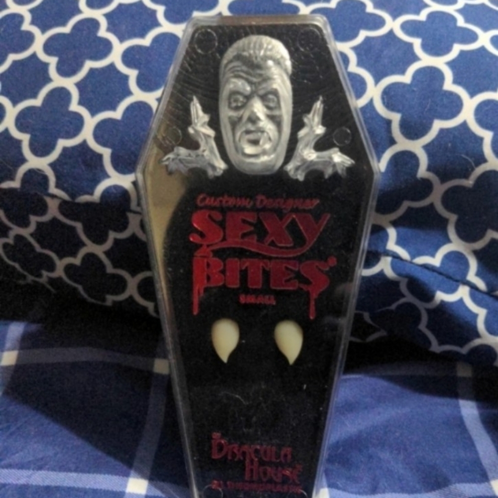 New Sexy Bites Vampire Fangs